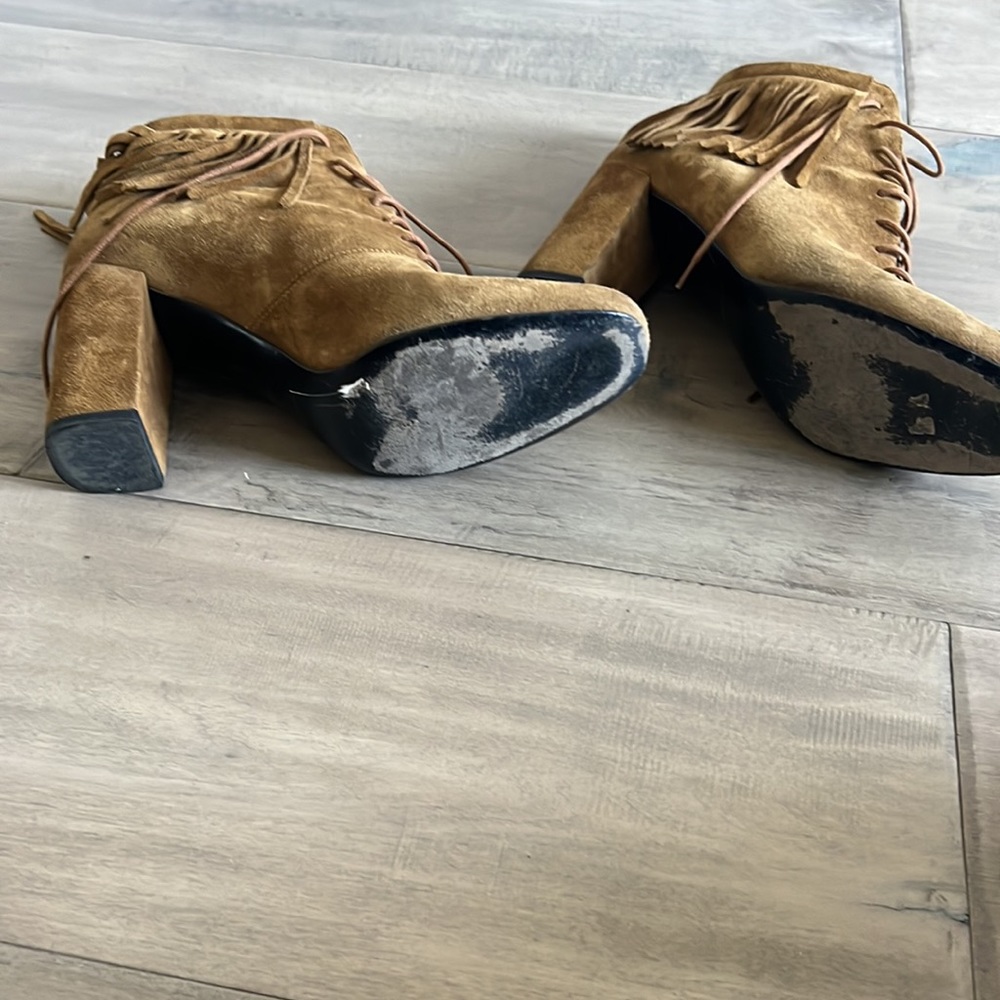 Saint Laurent size 40 boots with fringe detail. - Picture 3 of 6